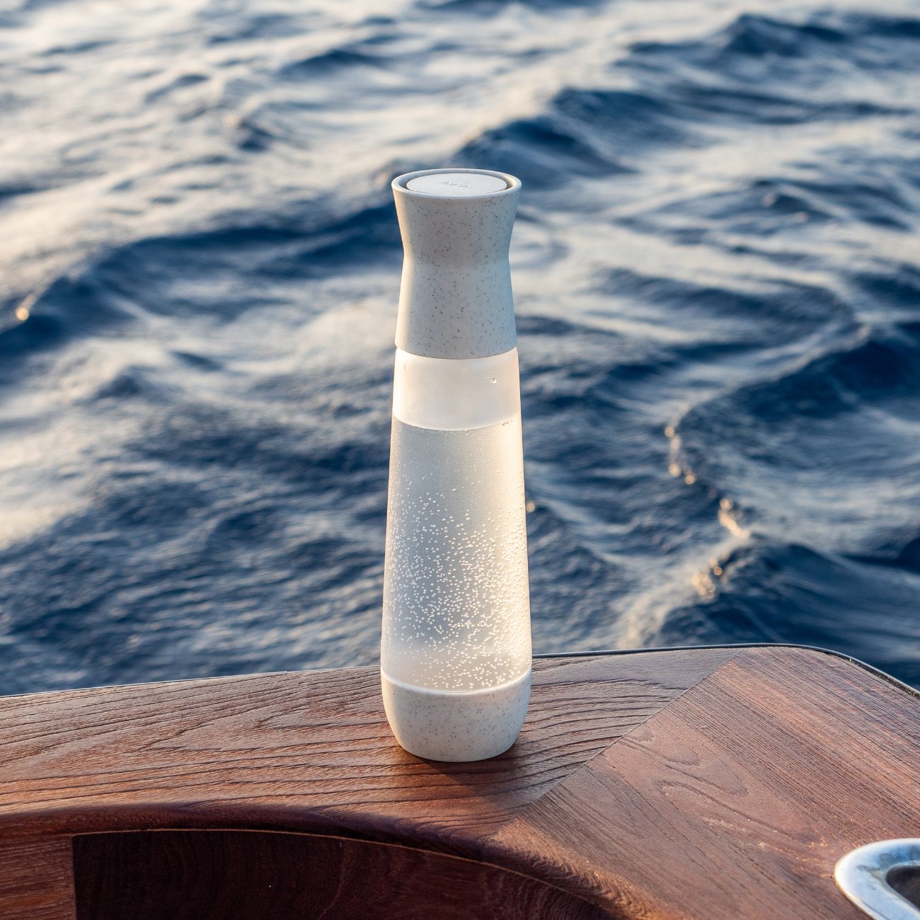 Drink AWA Carafe Bottle Compatible with Sodastream™ Aarke™ Brita™ Philips™ Carbonators and Sparkling Water Machines